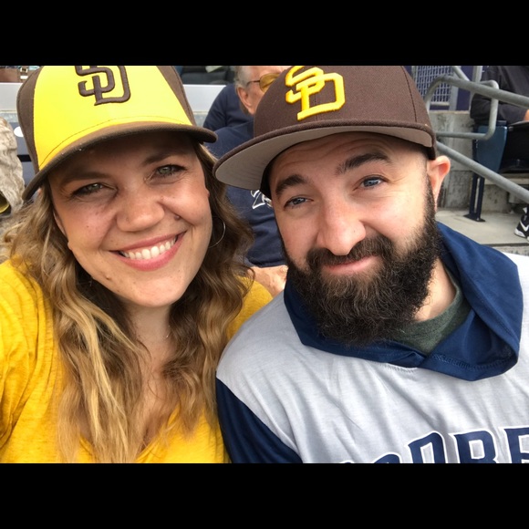 Meet Your Posher - Picture 4 of 4